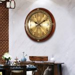 Horloge rétro en laiton poli