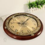 Horloge ancienne avec chiffres romains