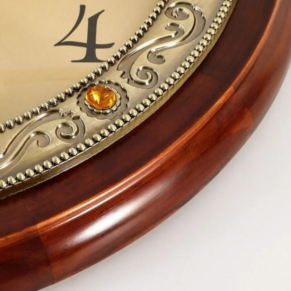 Horloge murale antique en bois