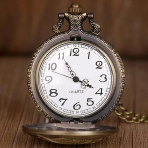 Montre gousset ancienne avec design classique
