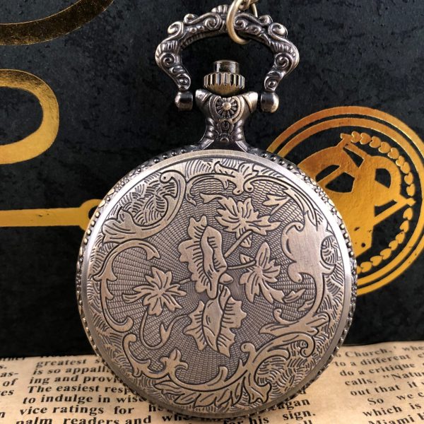 Montre gousset ancienne au style raffiné