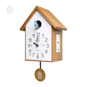 Coucou horloge murale, touche artistique pour votre intérieur