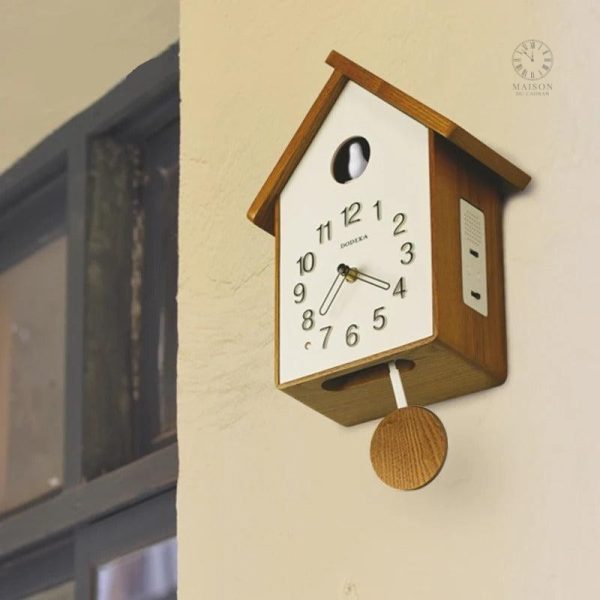 Horloge contemporaine avec fonction Coucou intégrée