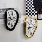 Horloge murale Dali avec motifs inspirés de l'art