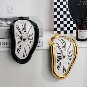 Horloge murale Dali avec motifs inspirés de l'art
