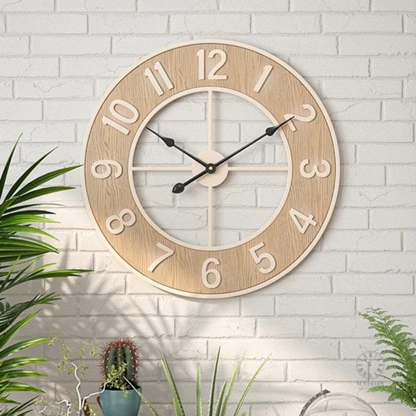Horloge murale en bois avec un style naturel