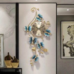 Grande horloge décorative murale au design élégant
