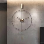 Horloge murale design élégante pour intérieur raffiné