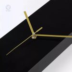 Horloge en bois, pièce maîtresse pour votre mur