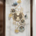 Horloge Murale Florale de Luxe en design élégant