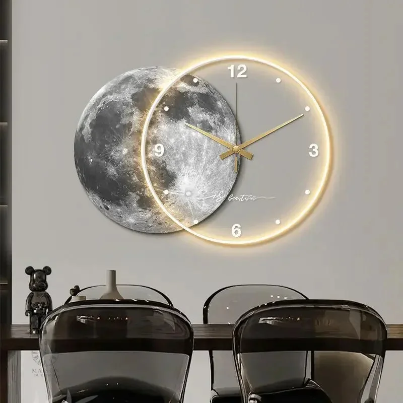 Grande Horloge Murale au style contemporain et élégant