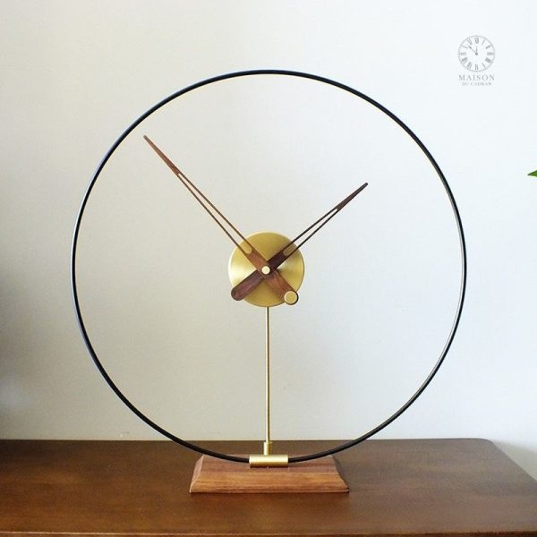 horloge-a-poser-design-luxe-1 Horloge à poser design luxe avec finition élégante
