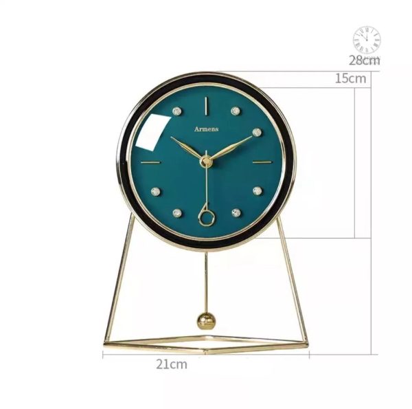 Horloge à poser au style contemporain et luxueux