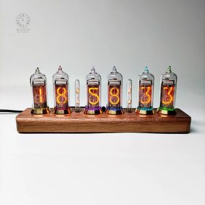 Horloge Nixie à tubes vintage au design rétro