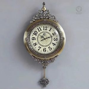 Horloge vintage en bronze, style antique raffiné