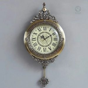 Horloge décorative en bronze, touche classique pour intérieur