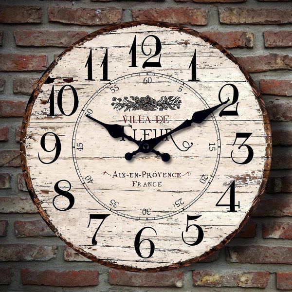 horloge-ancienne-en-bois-1 Horloge ancienne en bois au design élégant et intemporel