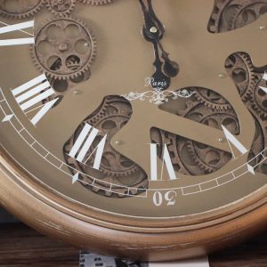 Horloge au design unique avec système d'engrenages