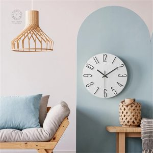 Horloge blanche minimaliste pour un intérieur épuré