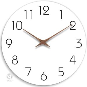 Horloge décorative blanche avec accents en bois naturel