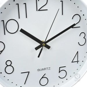 Horloge blanche décorative, idéale pour salon ou bureau