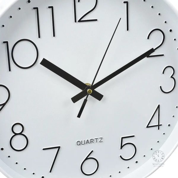 Horloge blanche décorative, idéale pour salon ou bureau