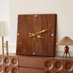 Horloge Carrée en Bois