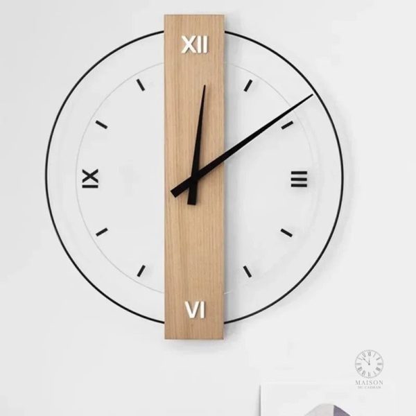 horloge-bois-chiffres-romains-1 Horloge en bois avec chiffres romains élégants