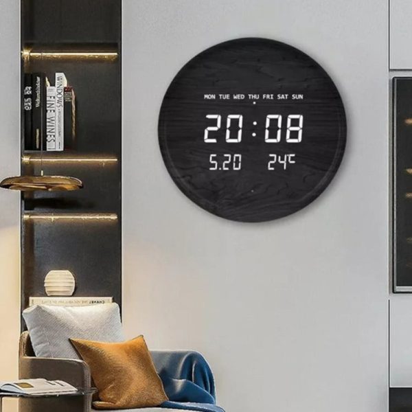 Horloge en bois avec affichage LED lumineux