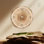 Horloge scandinave en bois, élégante et moderne