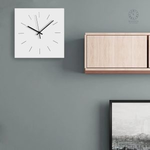 Horloge Carrée blanche au design contemporain