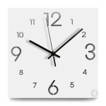 Horloge carrée au design simple et élégant en blanc