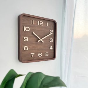 Horloge carrée décorative pour salon ou bureau