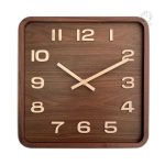Horloge carrée élégante pour tout type d'intérieur