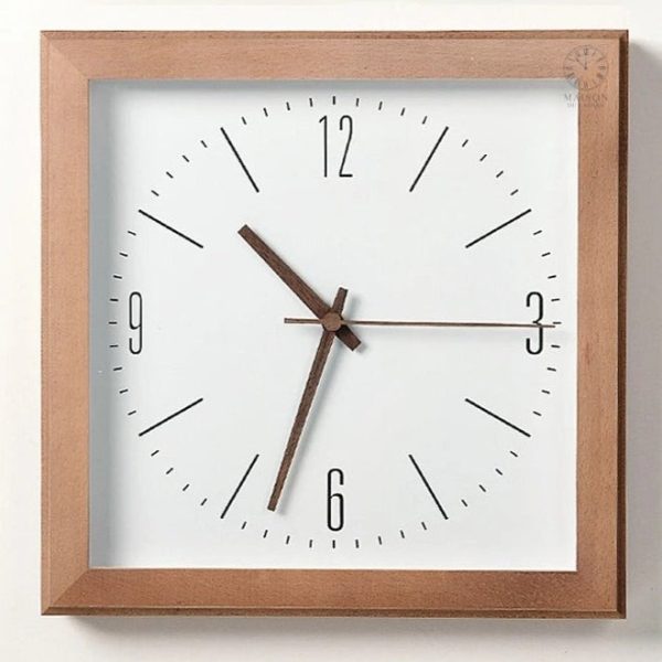 Horloge carrée en bois, ajout esthétique à votre mur