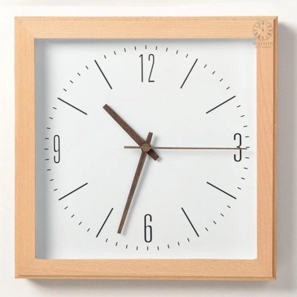 Horloge carrée en bois pour un style contemporain