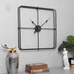 Horloge design carrée pour un mur tendance