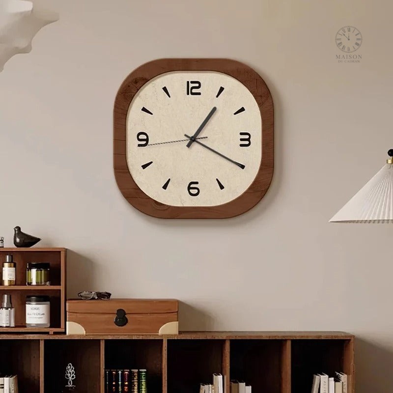 Horloge Carrée au style rétro élégant