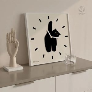 Horloge murale Chat au style moderne et ludique