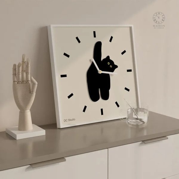 Horloge murale Chat au style moderne et ludique