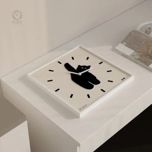 Horloge Chat colorée, parfaite pour apporter une touche joyeuse