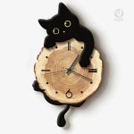 Horloge Chat Noir au design original et artistique