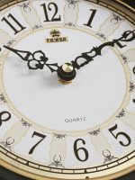 Horloge Comtoise en bois, allure nostalgique et raffinée