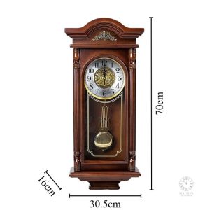 Horloge vintage avec pendule traditionnelle