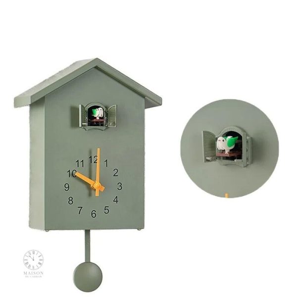 Horloge Coucou en bois sculpté