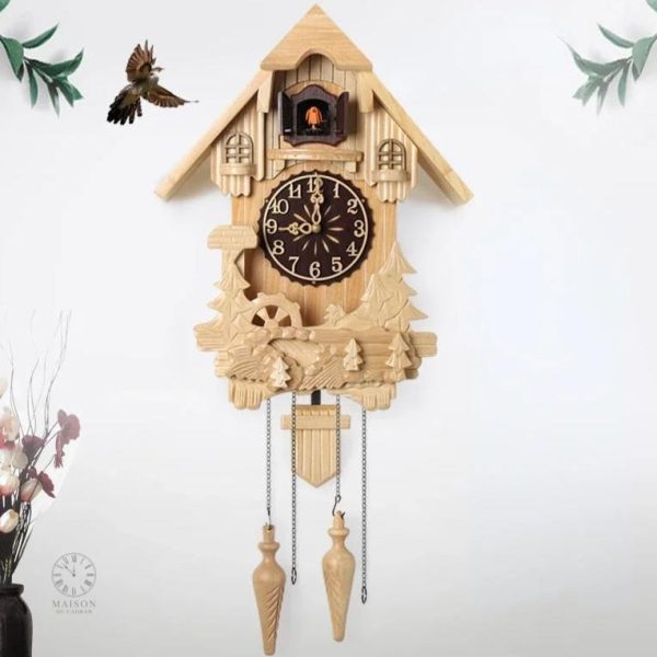 horloge-coucou-bois-1 Horloge coucou en bois au design traditionnel