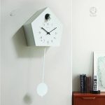 Horloge murale Coucou au design contemporain