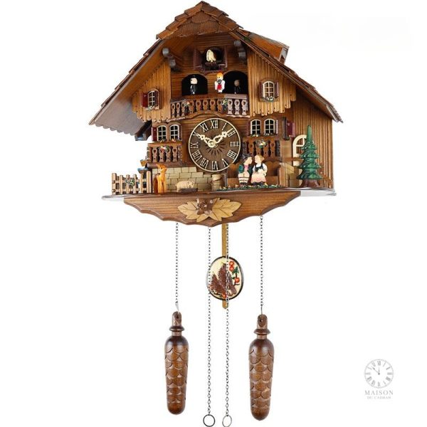 Design vintage de l'horloge coucou suisse