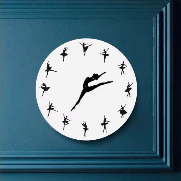 Horloge Danseuse pour un intérieur moderne