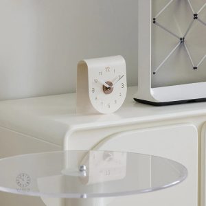 Horloge de bureau pratique pour le travail quotidien